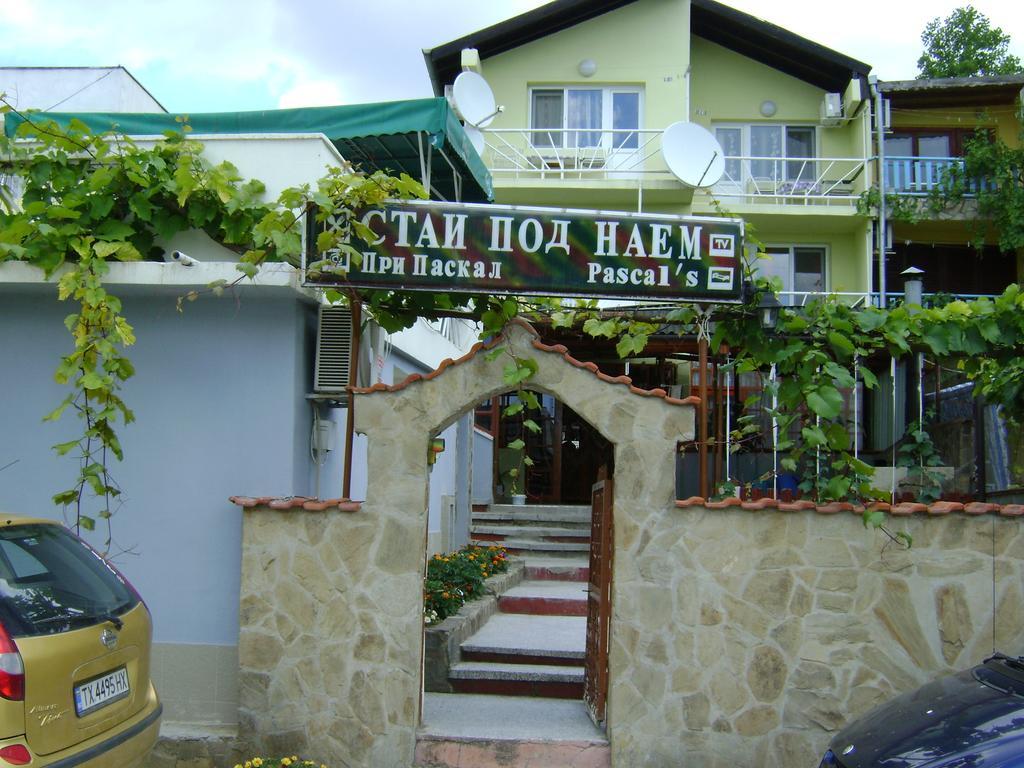 Guest House Paskal Balchik Esterno foto