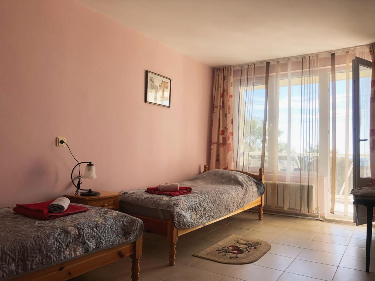 Guest House Paskal Balchik Esterno foto