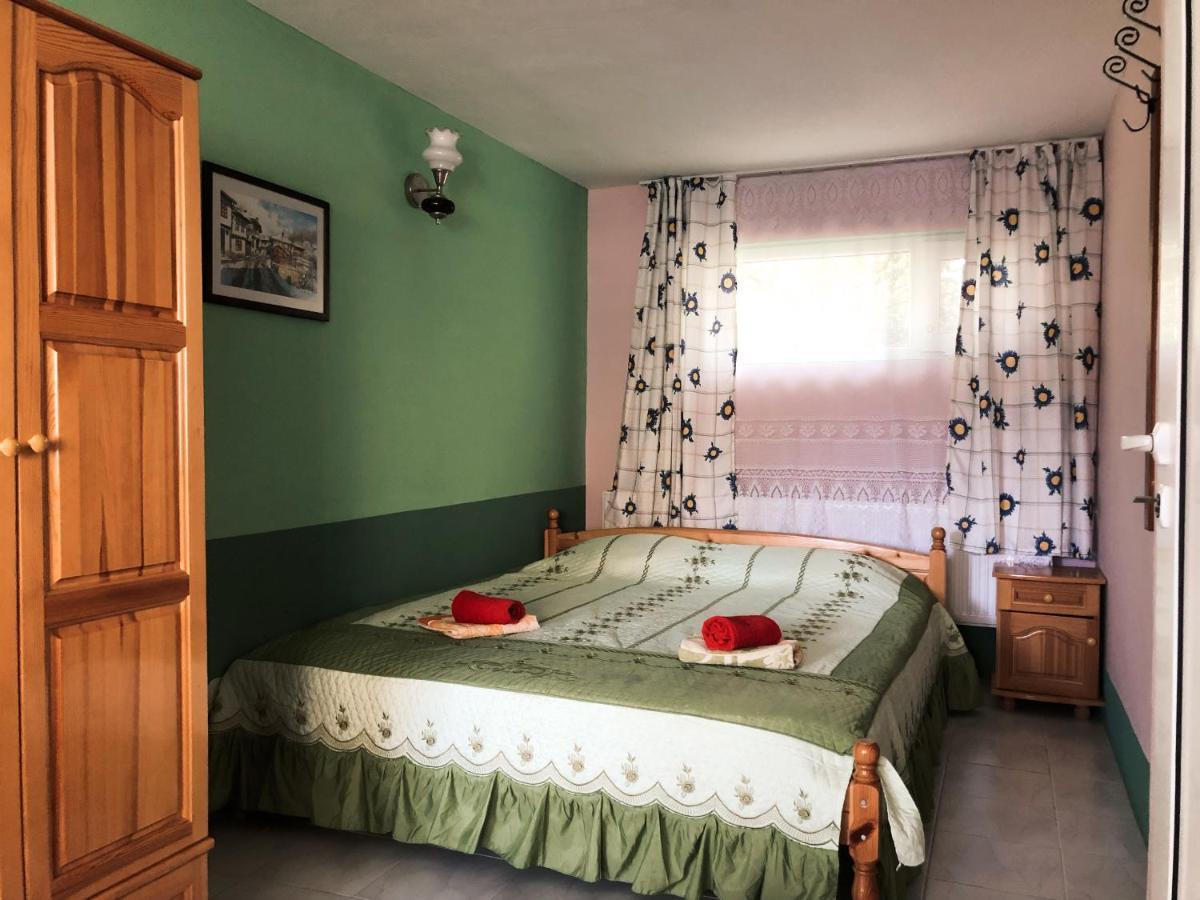 Guest House Paskal Balchik Esterno foto