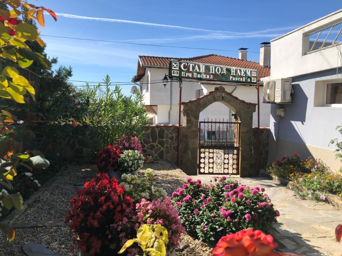 Guest House Paskal Balchik Esterno foto