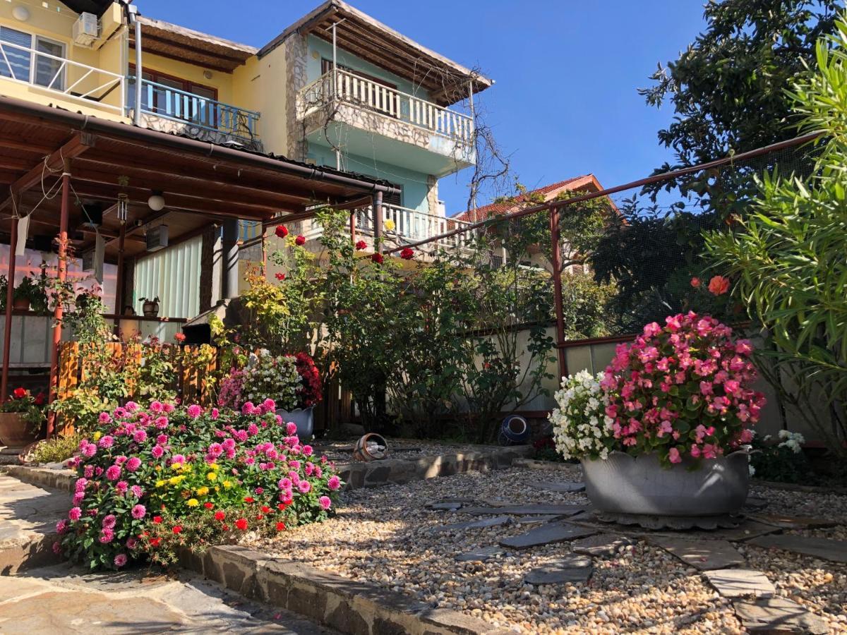 Guest House Paskal Balchik Esterno foto