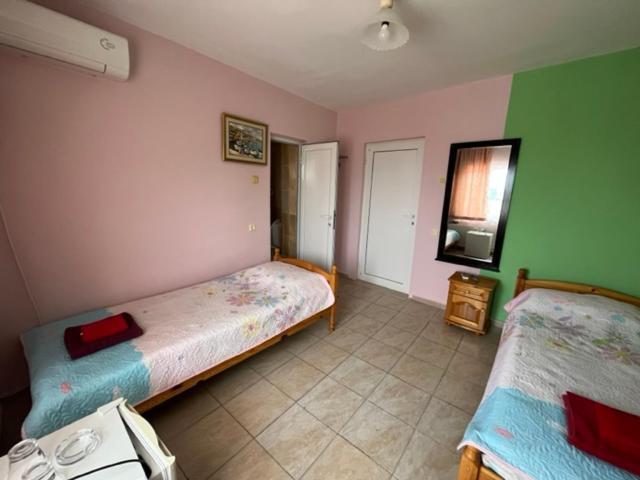 Guest House Paskal Balchik Esterno foto