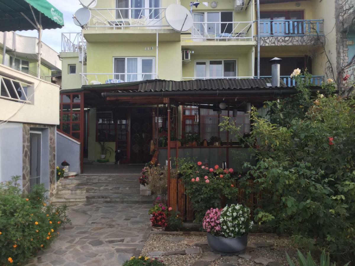 Guest House Paskal Balchik Esterno foto